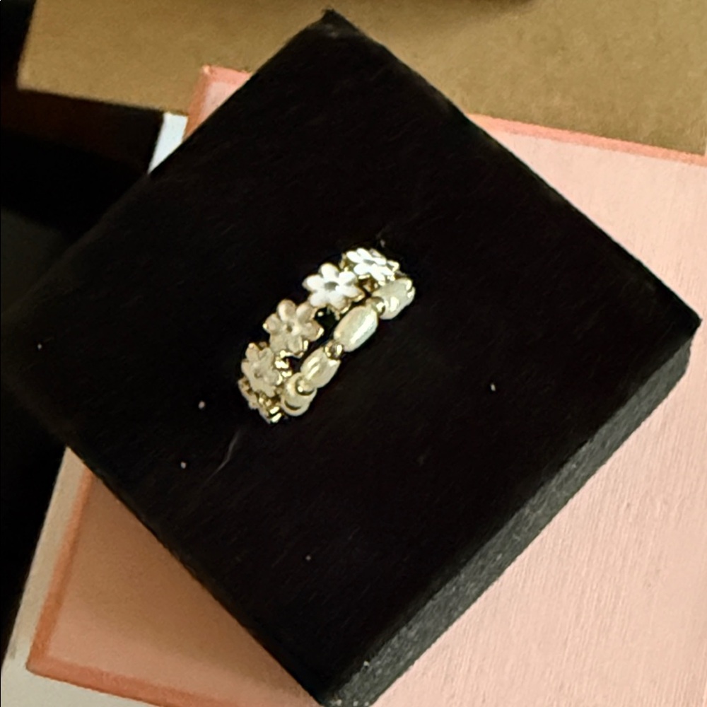 Elegant Floral Gold Ring set